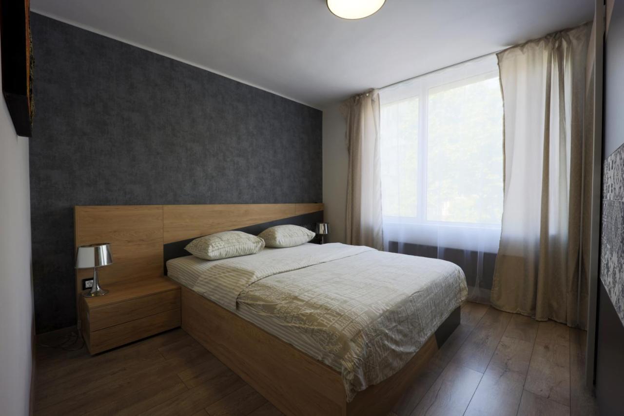 Relax 3&4 *